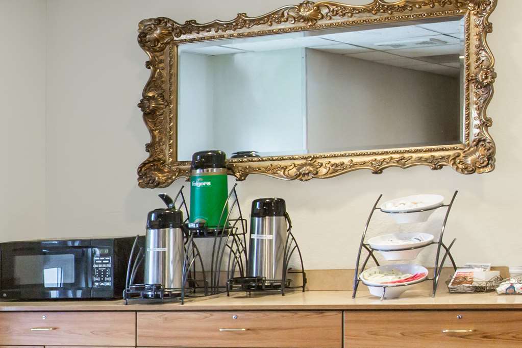 Quality Inn & Suites Robbinsville Udogodnienia zdjęcie