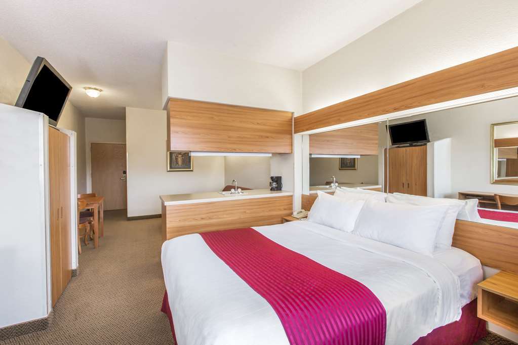 Quality Inn & Suites Robbinsville Pokój zdjęcie